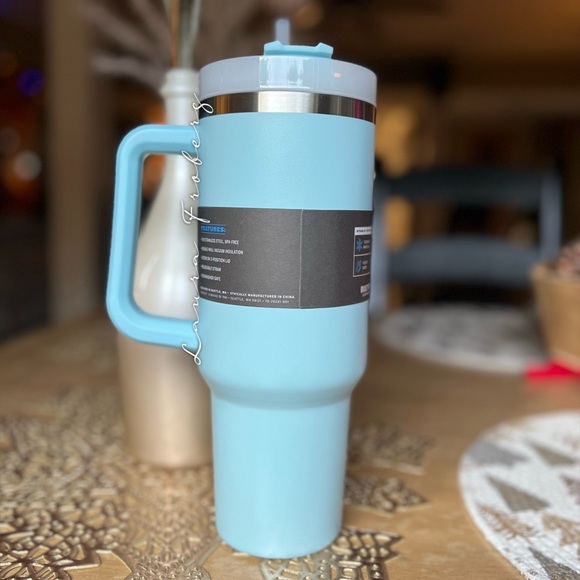 Stanley Aqua 40 Ounce OG Quencher - Picture 2 of 6